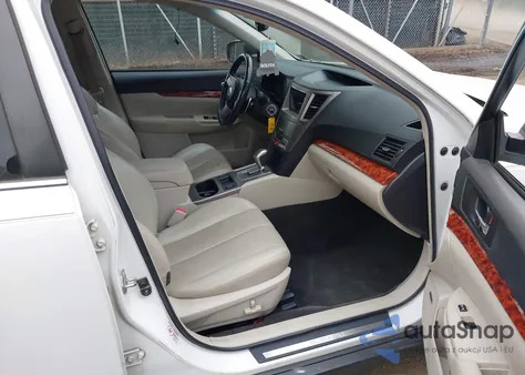 2011 Subaru Outback 2.5I Limited z USA, uszkodzony, nr VIN 4S4BRBKC5B3445283